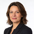 Olivia P., Leiterin des Großlagerbetriebs